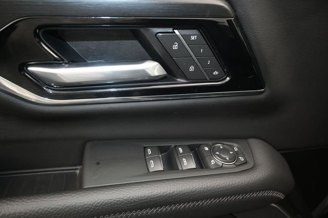 2025 GMC Yukon XL Denali - Photo 12