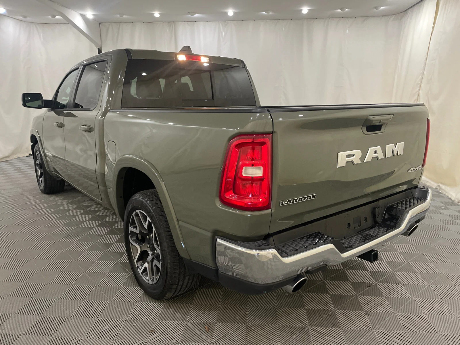 Used 2026 Canyon Lake Ram Laramie image 8