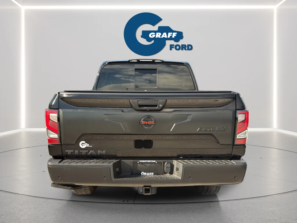 Used 2021 Black Nissan PRO-4X image 9