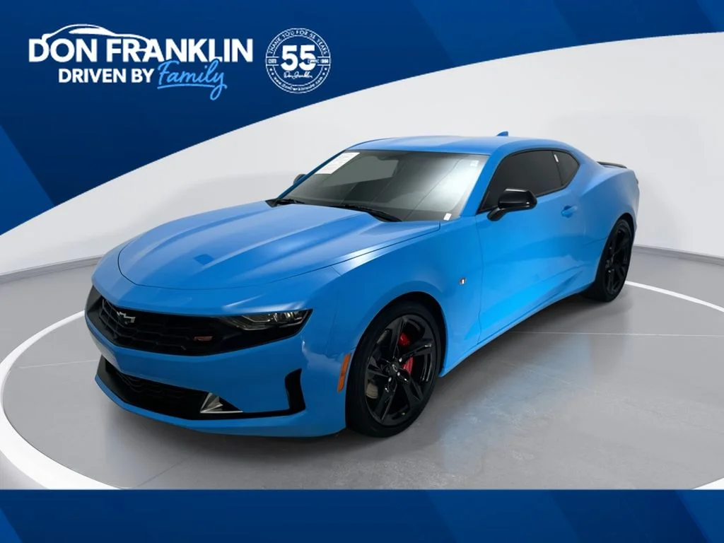 Used 2023 Blue Chevrolet 1LT image 1