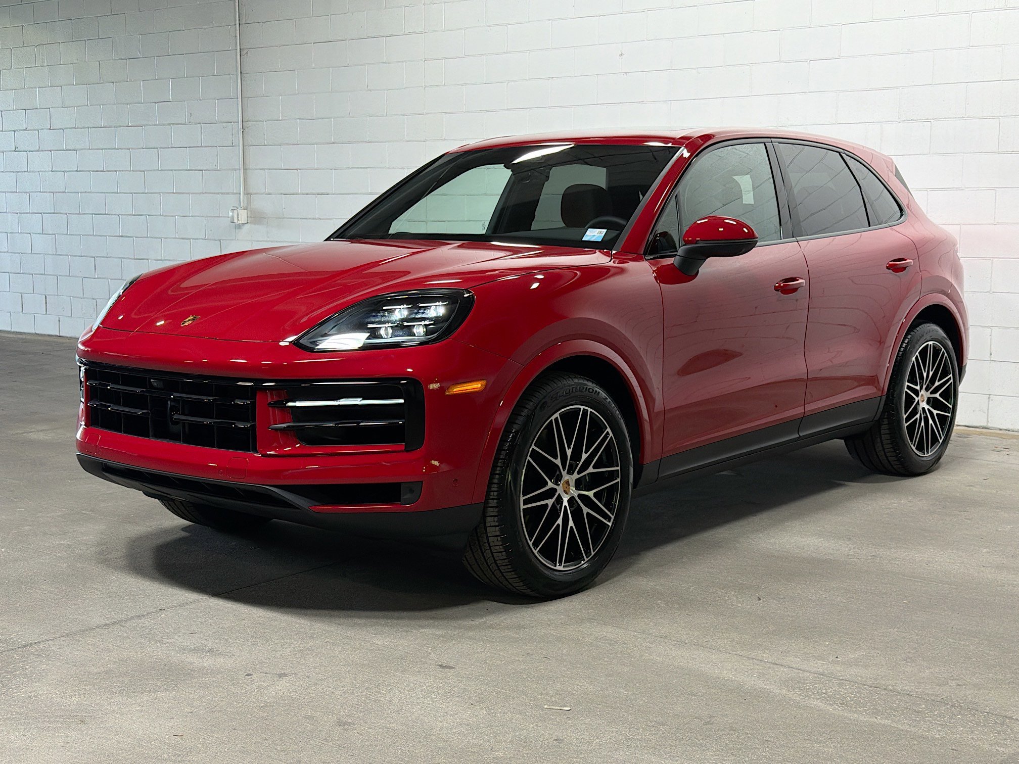 ハイパードラゴン　（レッドボディー） New 2026 Porsche Cayenne Sport Utility in Tampa #DA06300 | Porsche