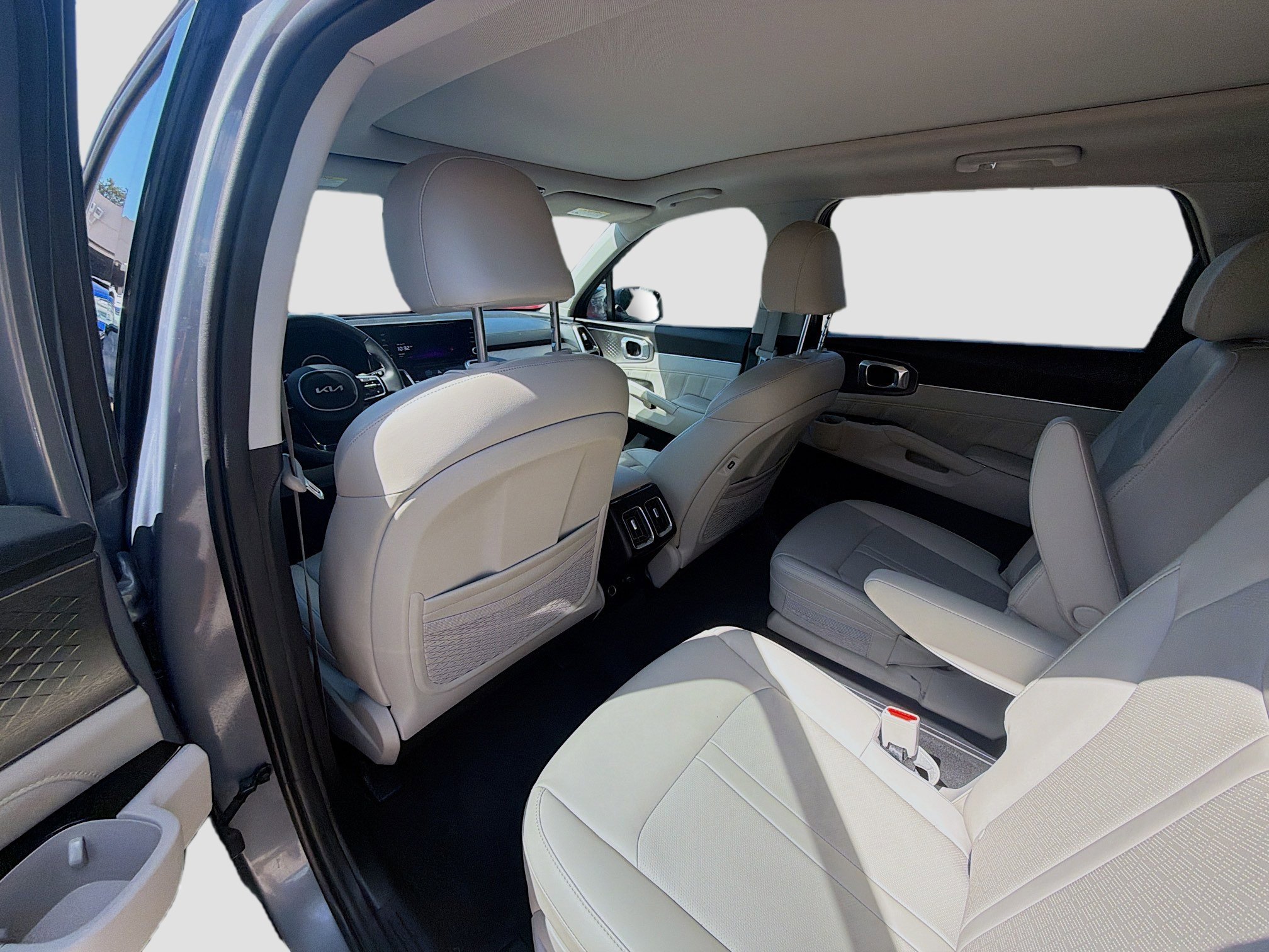 Used 2023 Everlasting Silver Kia SX image 22