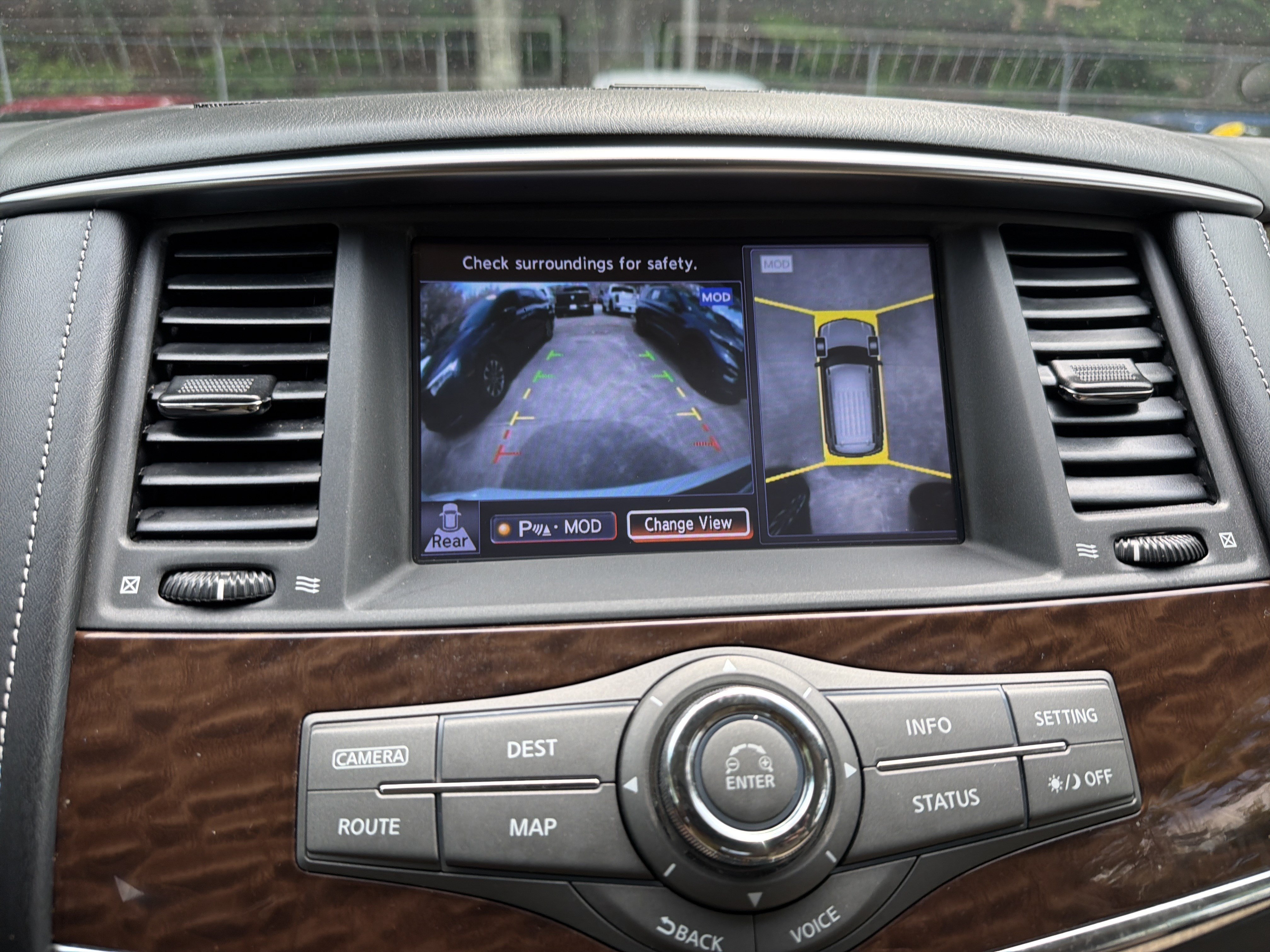 Used 2017 Pearl White Nissan SL image 31