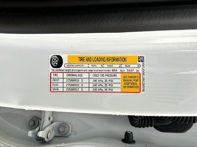 Used 2024 White Chevrolet LTZ image 23
