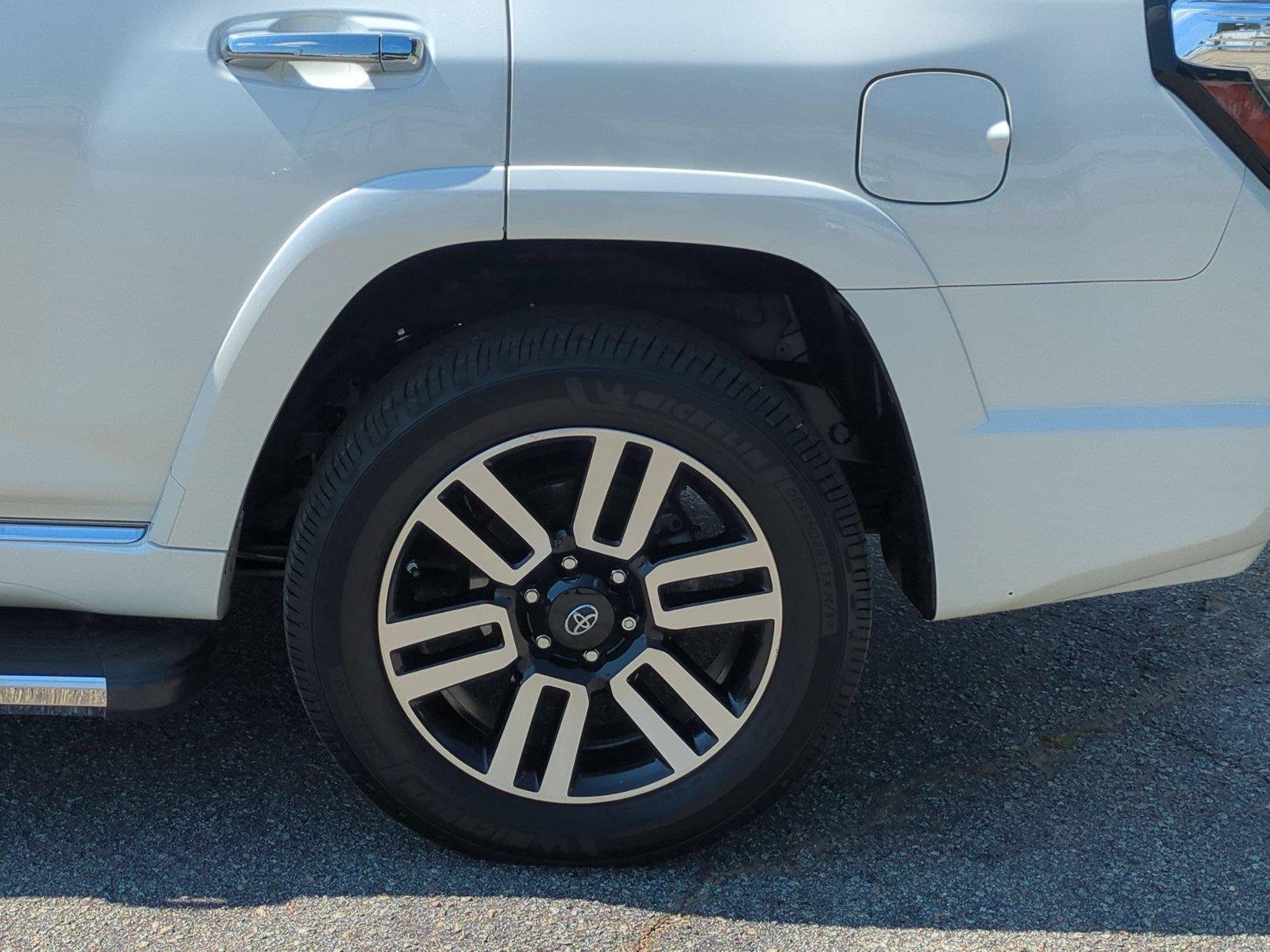 Used 2019 Blizzard Pearl Toyota Limited image 11