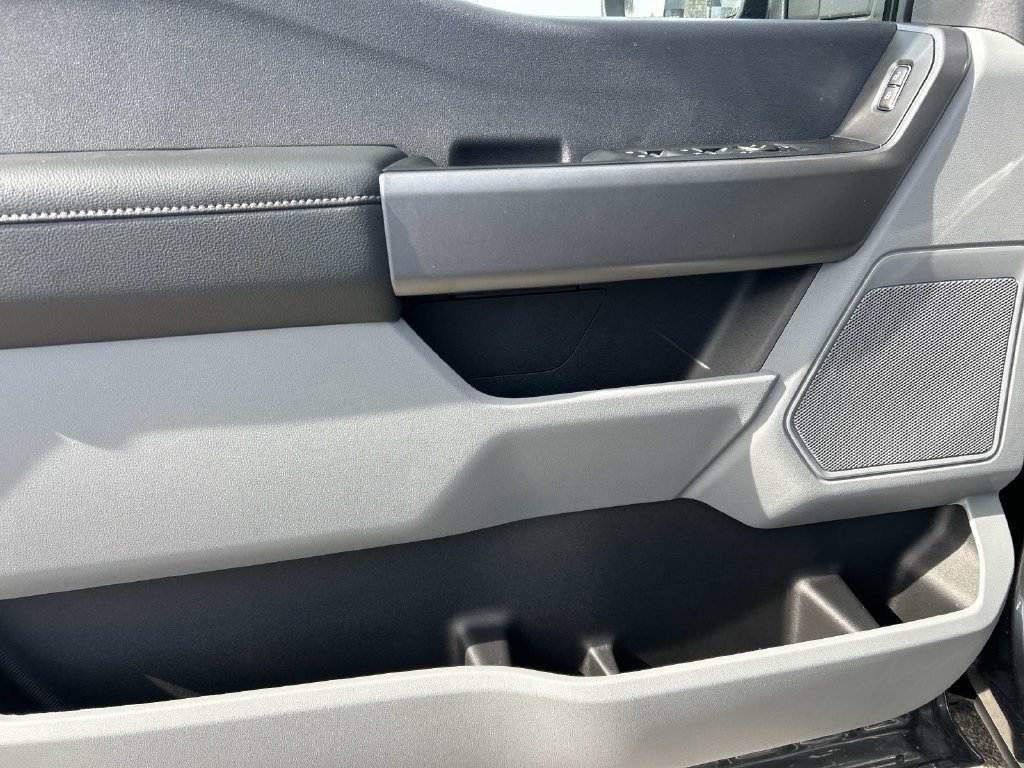 New 2027 Carbonized Gray Metallic Ford F-250® XL image 20