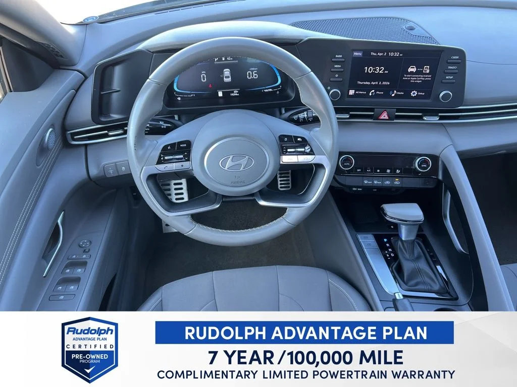 Used 2025 Gray Hyundai SEL Sport image 14