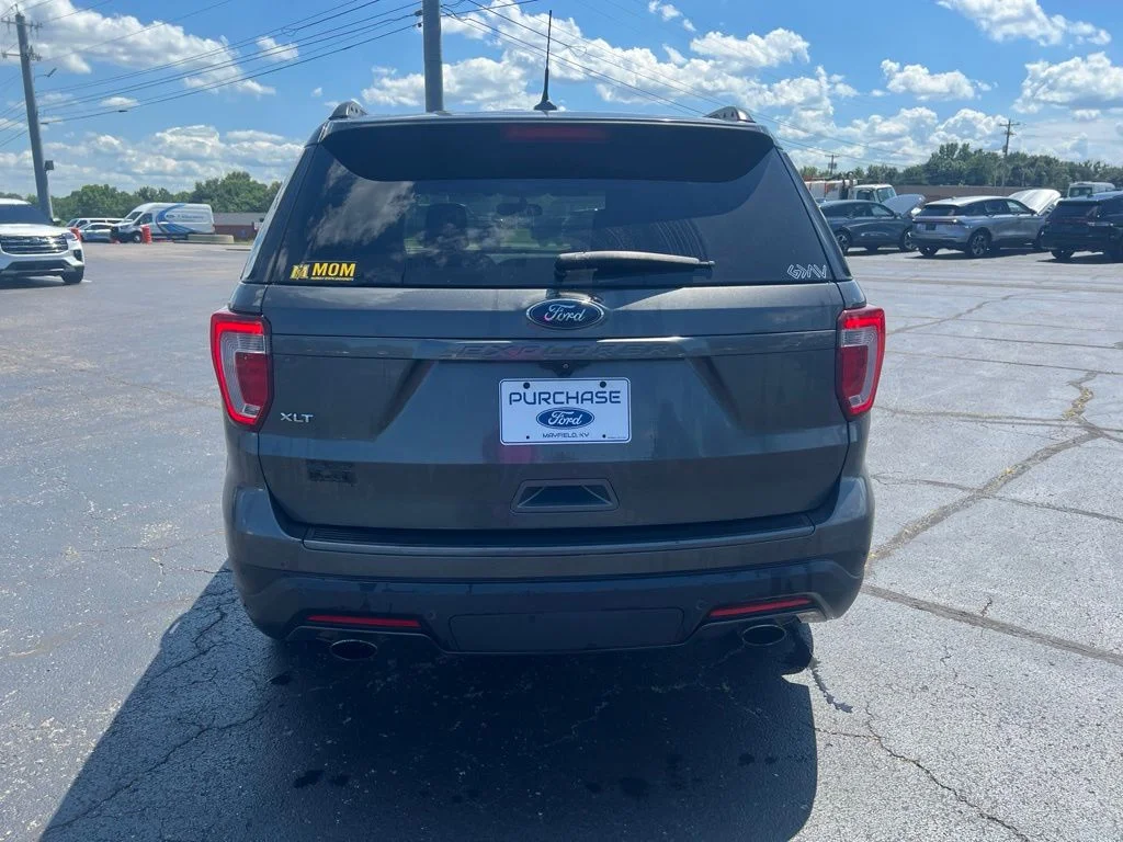 Used 2018 Magnetic Ford XLT image 4
