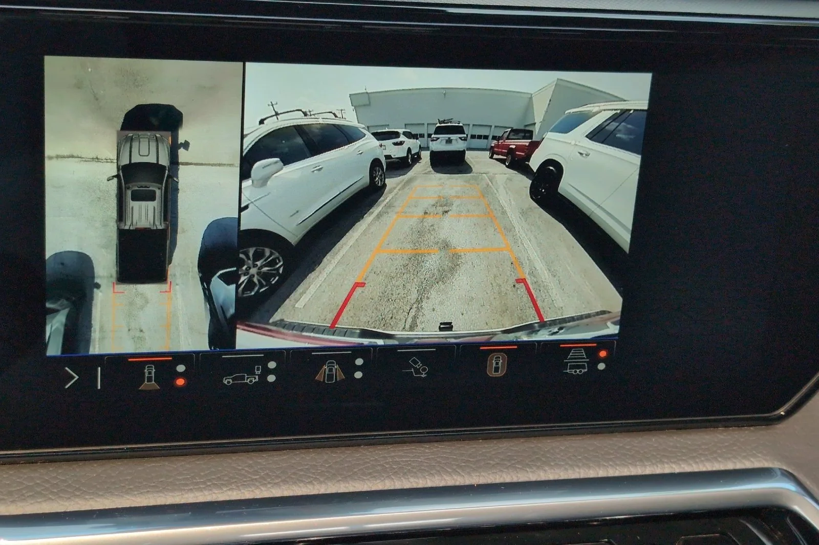 Used 2024 White Frost Tricoat GMC Denali image 20