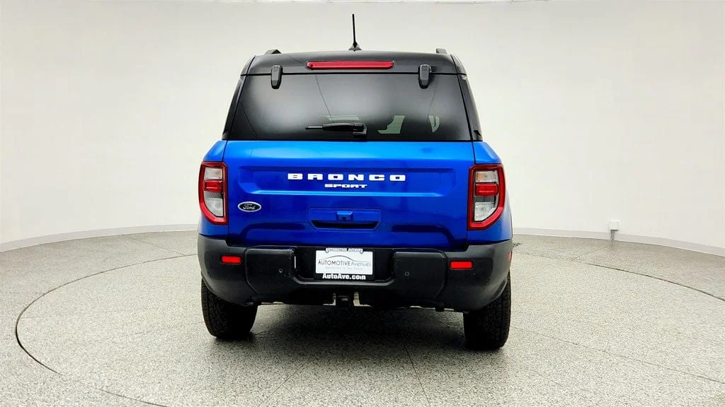 Used 2025 Velocity Blue Metallic Ford Badlands 4x4 image 6