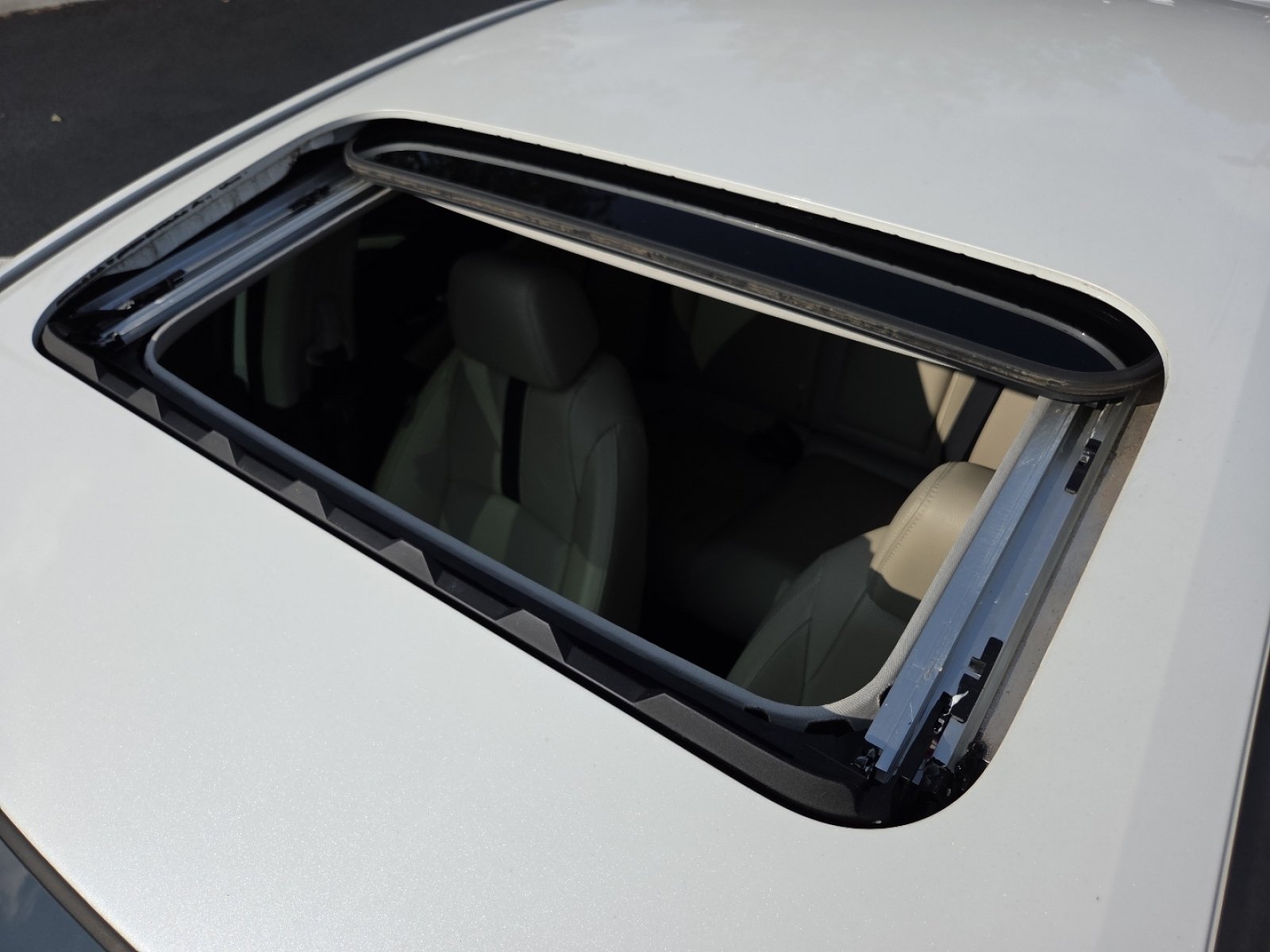 2017 Honda Civic EX-L - Photo 4
