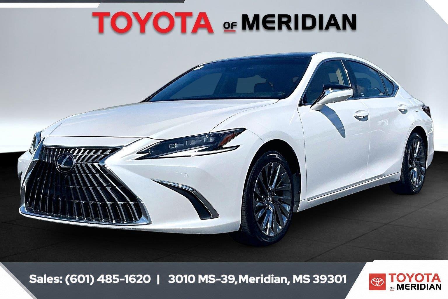 Used 2024 Eminent White Pearl Lexus ES 350 Ultra Luxury image 10