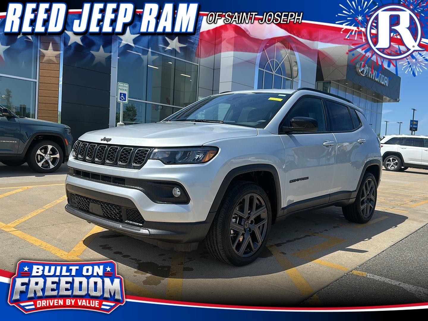 New 2026 Silver Zynith Metallic Clear-Coat Exterior Paint Jeep Latitude Altitude image 1