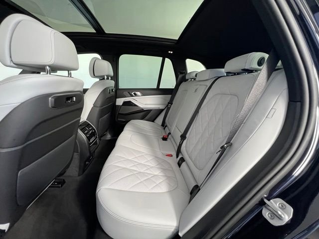New 2026 Black BMW sDrive40i image 13