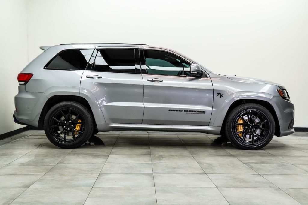 Used 2021 Silver Jeep Trackhawk image 10