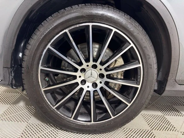 Used 2019  Mercedes-Benz GLC 43 AMG® image 23