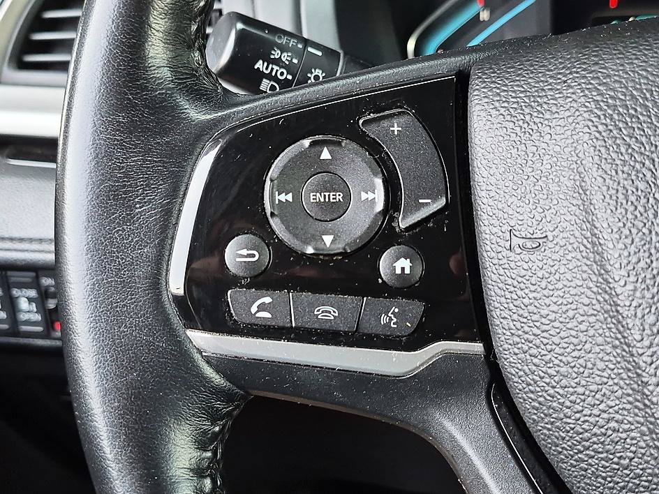 Used 2022 White Honda Touring image 17