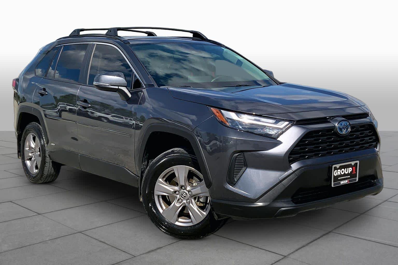 Used 2024 Magnetic Gray Metallic Toyota Hybrid XLE image 3