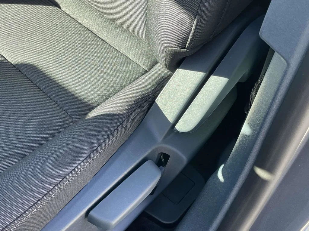 New 2026 Carbonized Gray Metallic Ford XL image 14