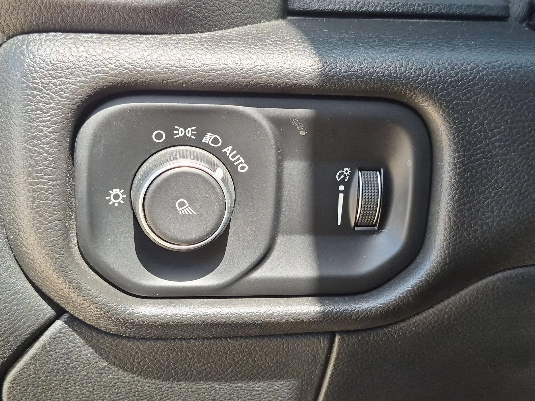 Used 2021 Silver Ram Tradesman image 21