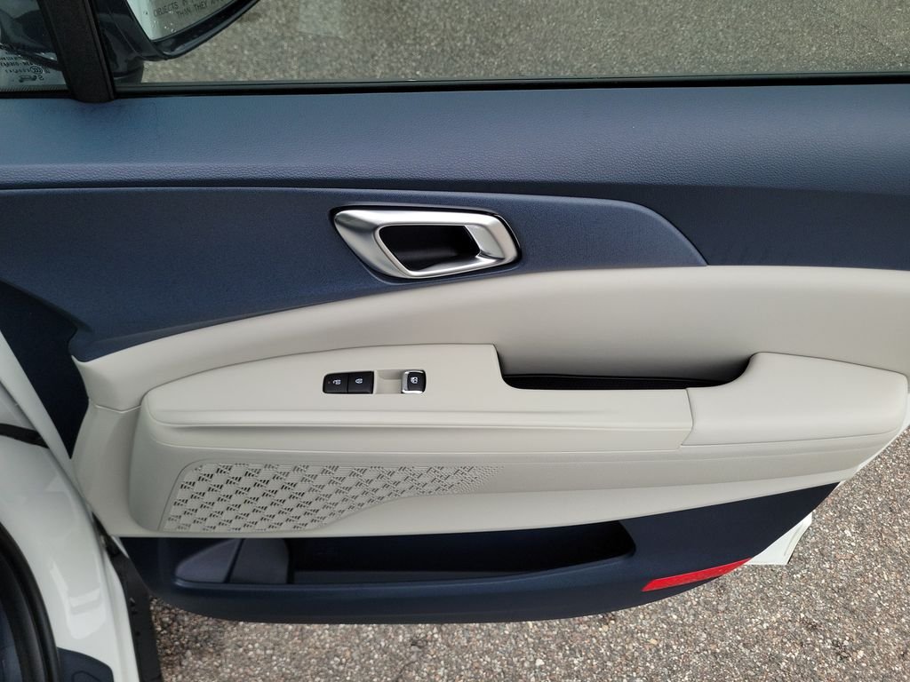New 2026 White Kia EX image 10