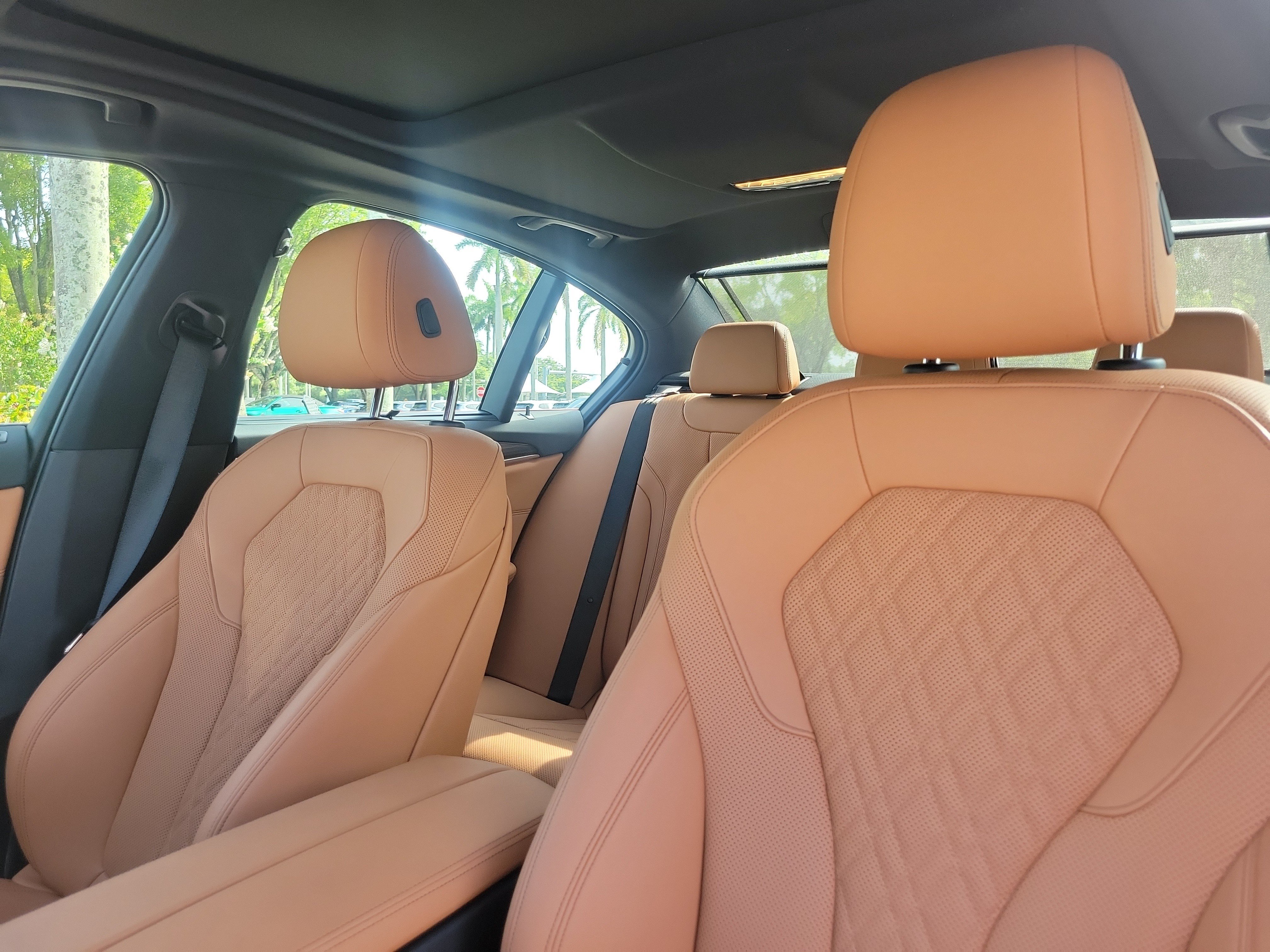 Certified Used 2023 Mineral White Metallic BMW 540i image 18