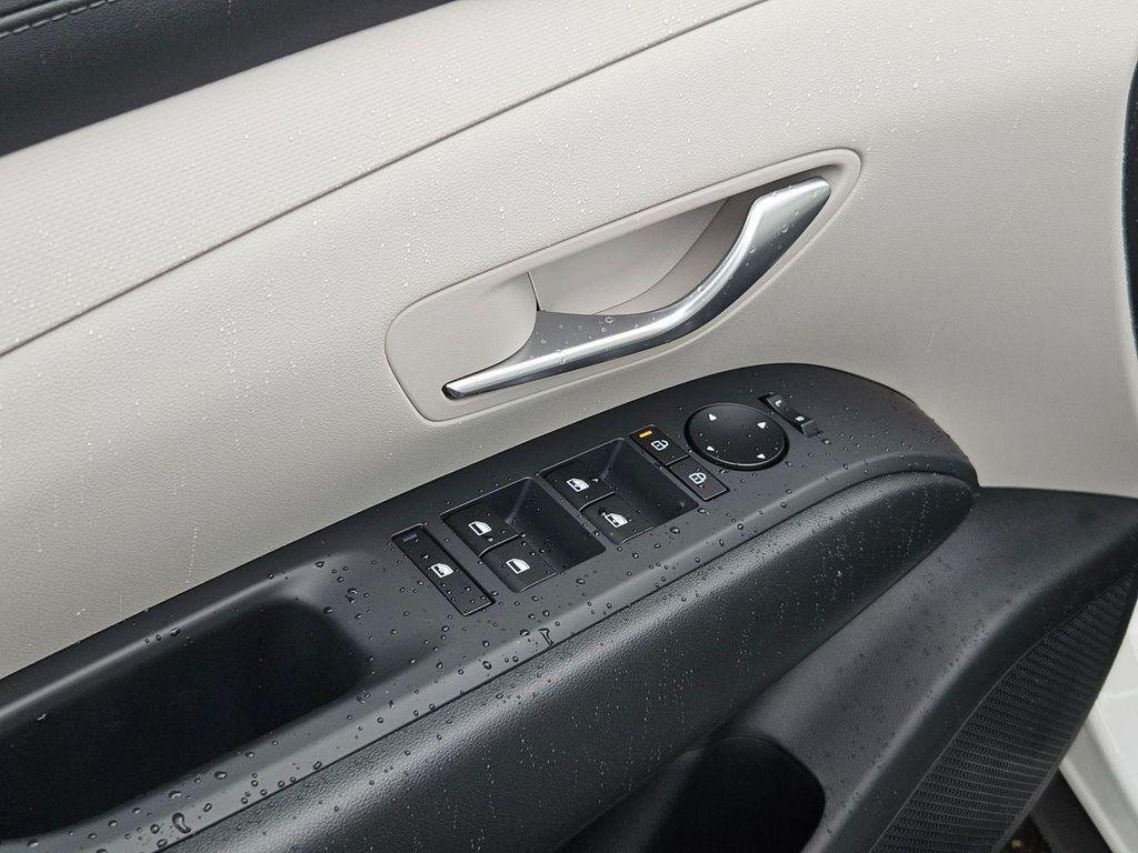 New 2026 White Hyundai SEL AWD image 11