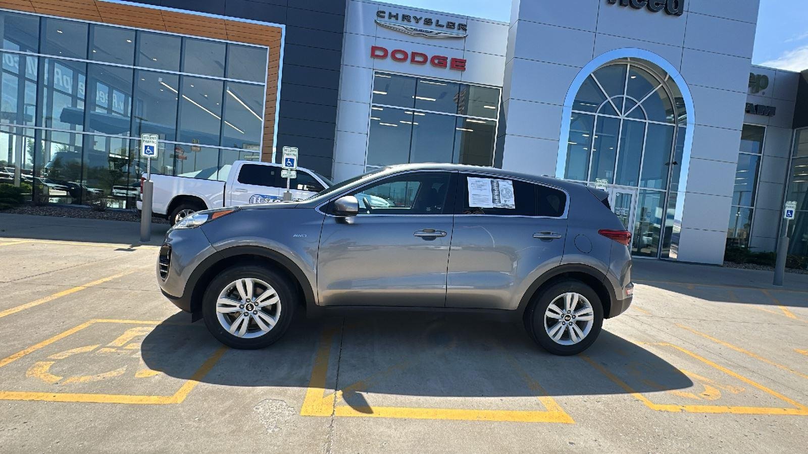 Used 2019 Kia Sportage LX with VIN KNDPMCAC3K7529305 for sale in Saint Joseph, MO