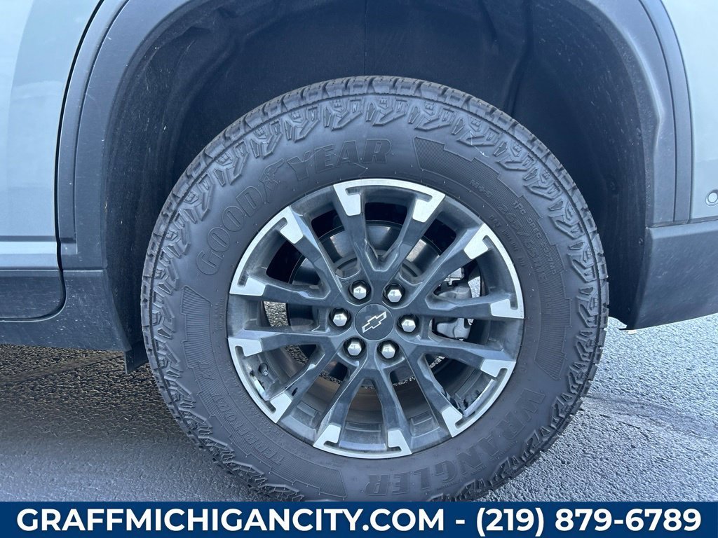 Used 2026 Sterling Gray Metallic Chevrolet Z71 image 10