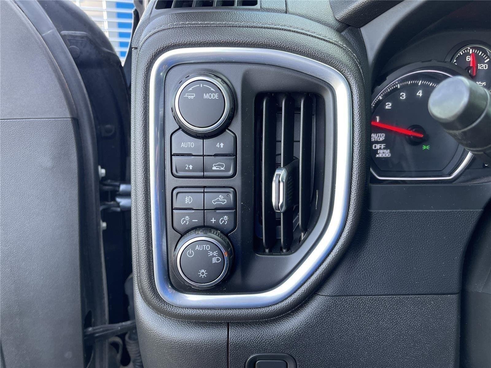 Used 2022 Shadow Gray Metallic Chevrolet RST image 18