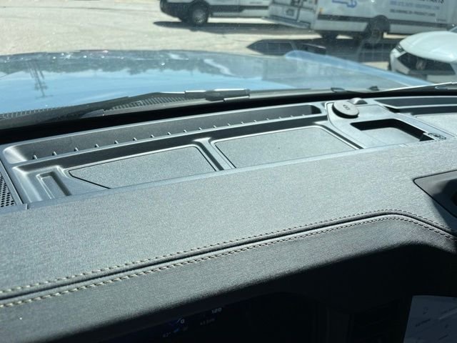 New 2025 Azure Gray Metallic Tri-Coat Ford Badlands® image 22