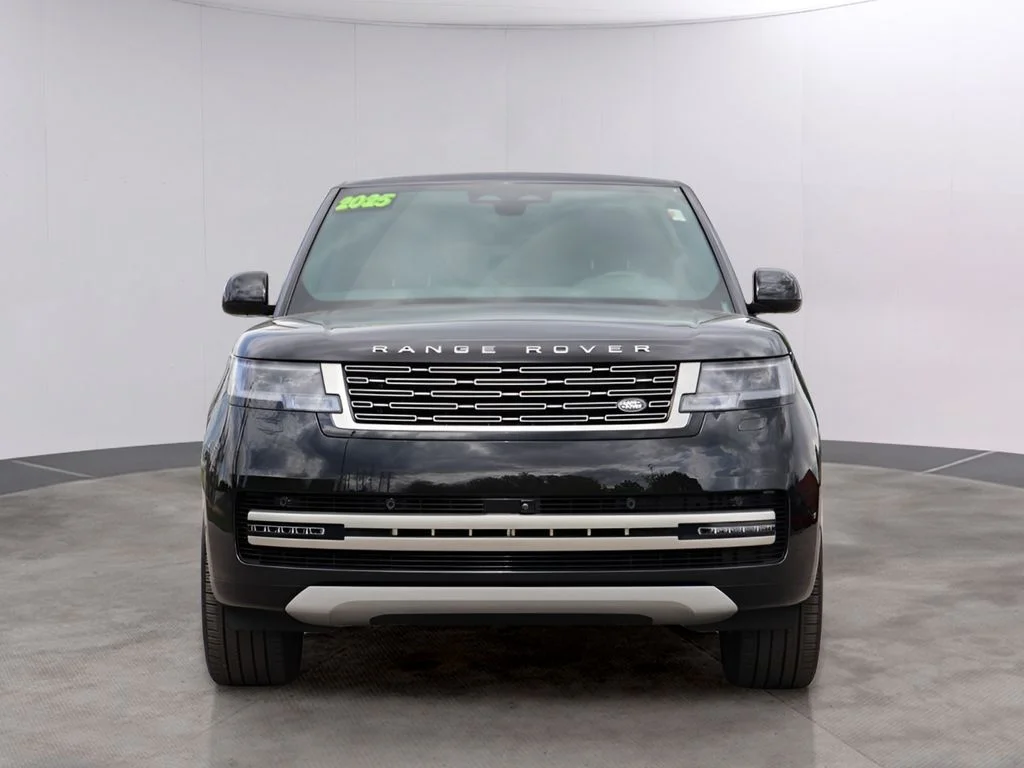 Certified Used 2025 Santorini Black Land Rover SE image 2