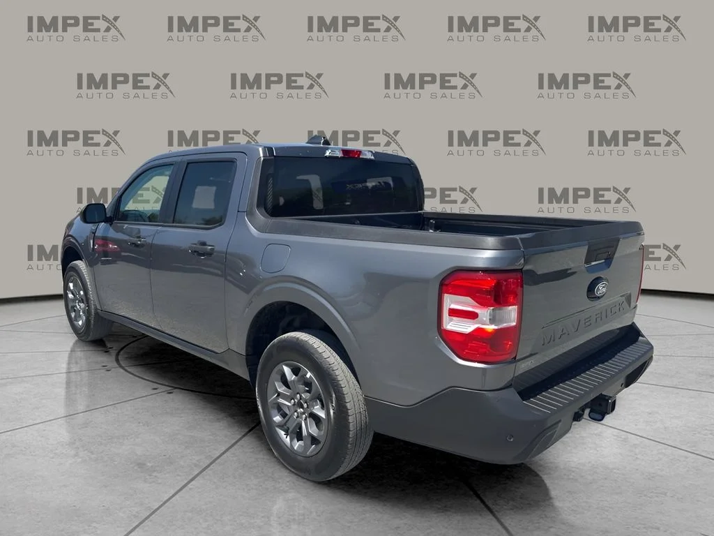 Used 2026 Gray Ford XLT image 3