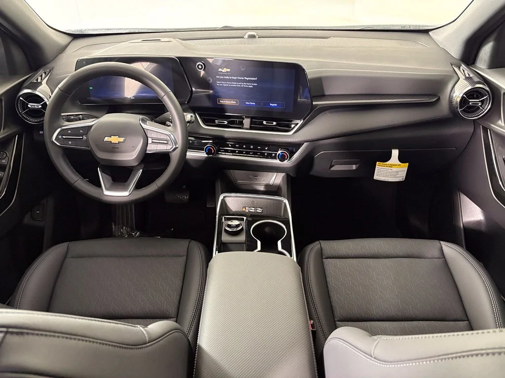 New 2027 Summit White Chevrolet LT image 34