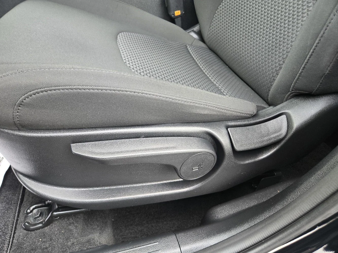 Used 2025 Ebony Black Kia LX image 26