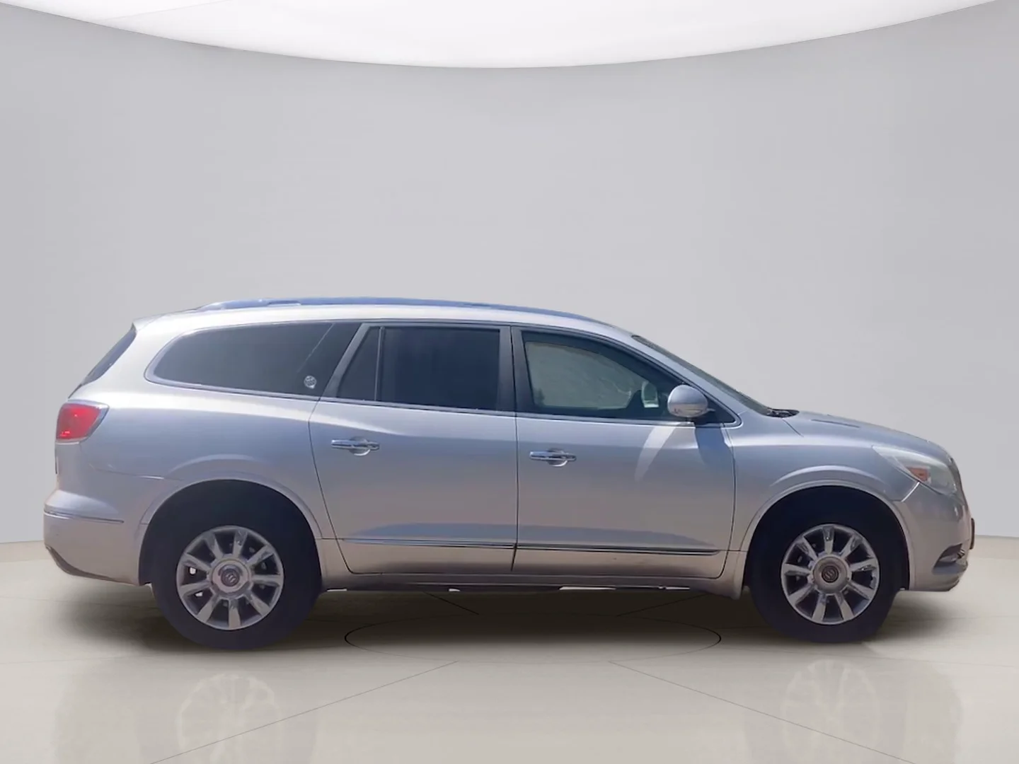 Used 2013 Silver Buick LEATHER AWD image 6