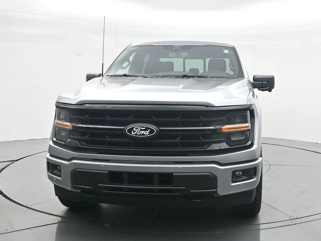 New 2026 Iconic Silver Metallic Ford XLT image 2