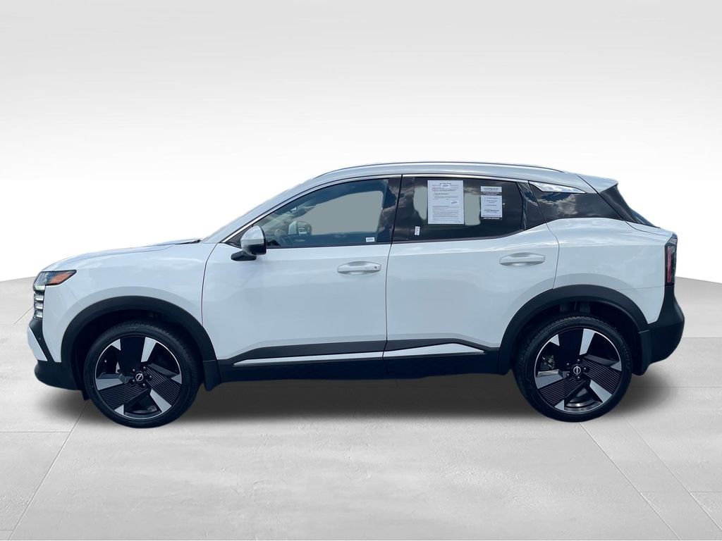 Used 2025 White Nissan SR image 2