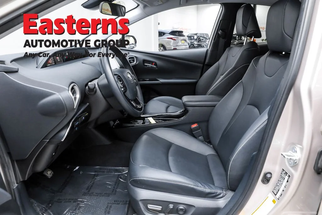 Used 2020 Gray Toyota XLE image 15