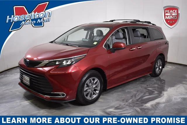 2024 Toyota Sienna XLE 7-Passenger Hybrid AWD's photo