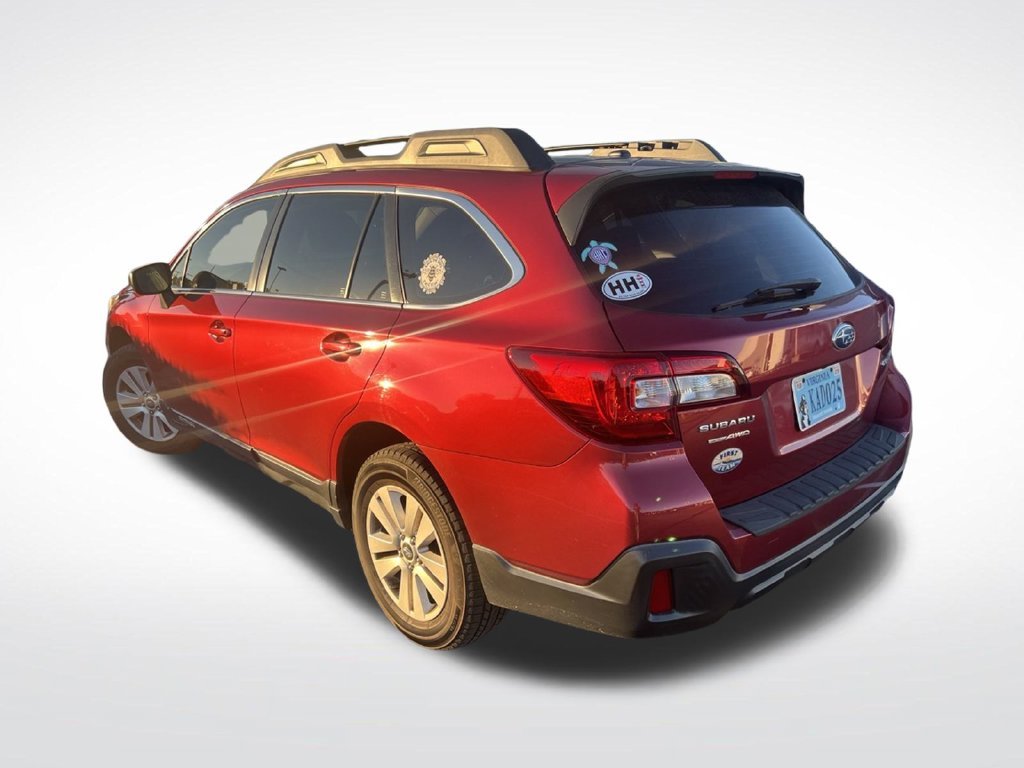 Used 2019 Red Subaru 2.5i image 3