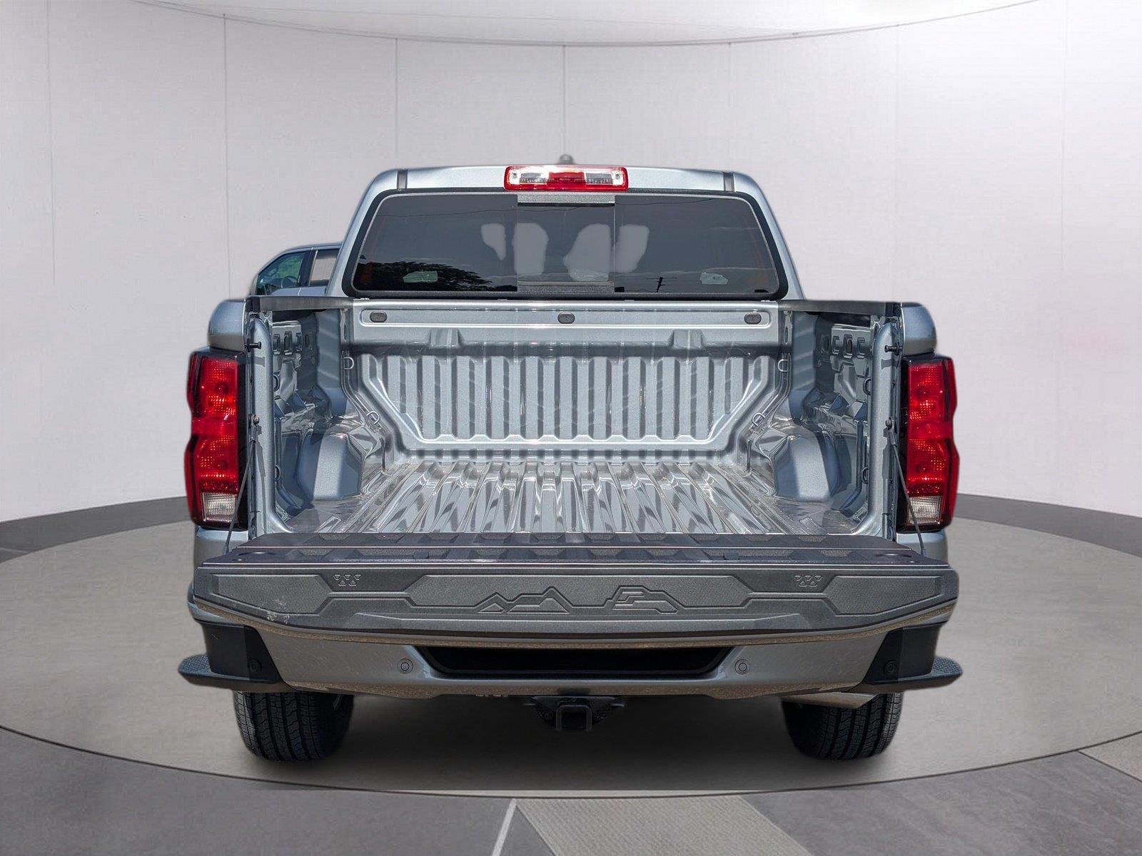 New 2026 Sterling Gray Metallic Chevrolet LT image 6