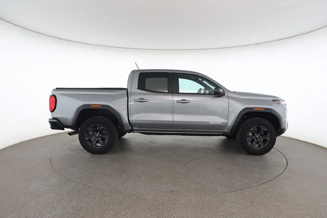 Used 2025 Silver GMC Elevation image 23