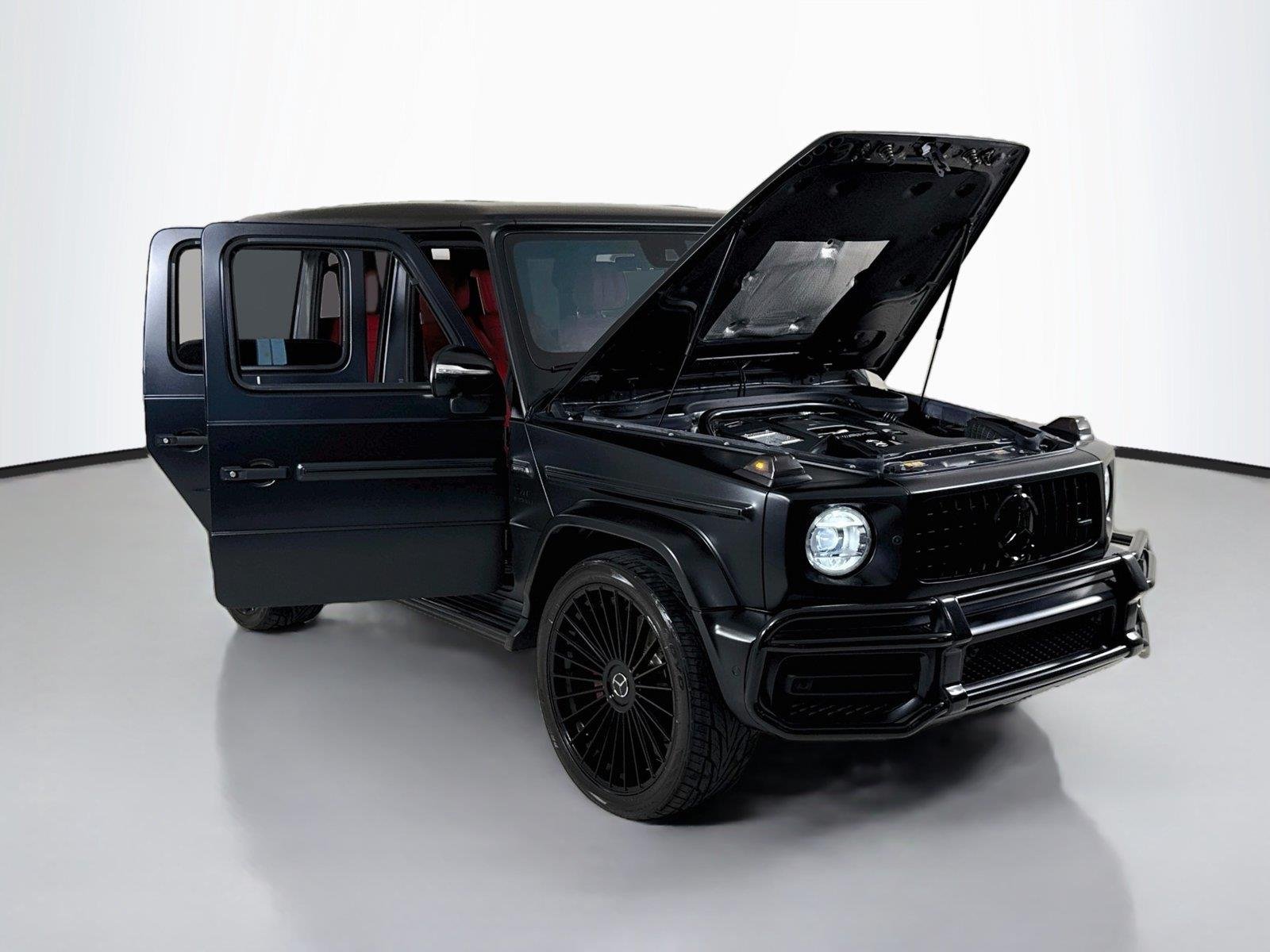 Used 2024 Obsidian Black Mercedes-Benz AMG® G 63 | Exclusive Int Pkg | Carbon Fiber Trim image 43