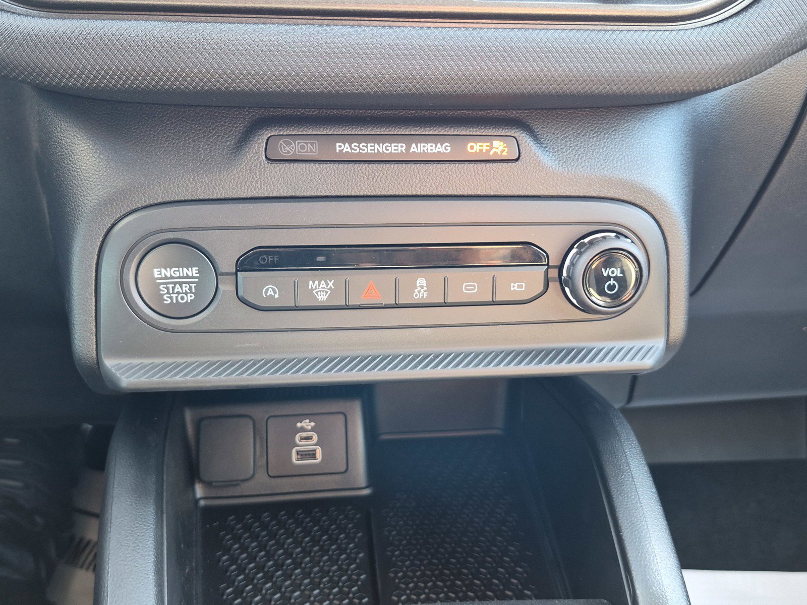 New 2026 Carbonized Gray Metallic Ford Big Bend® image 32