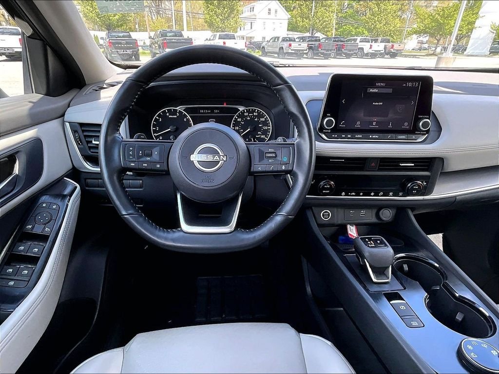 Used 2023 Black Nissan SV image 17