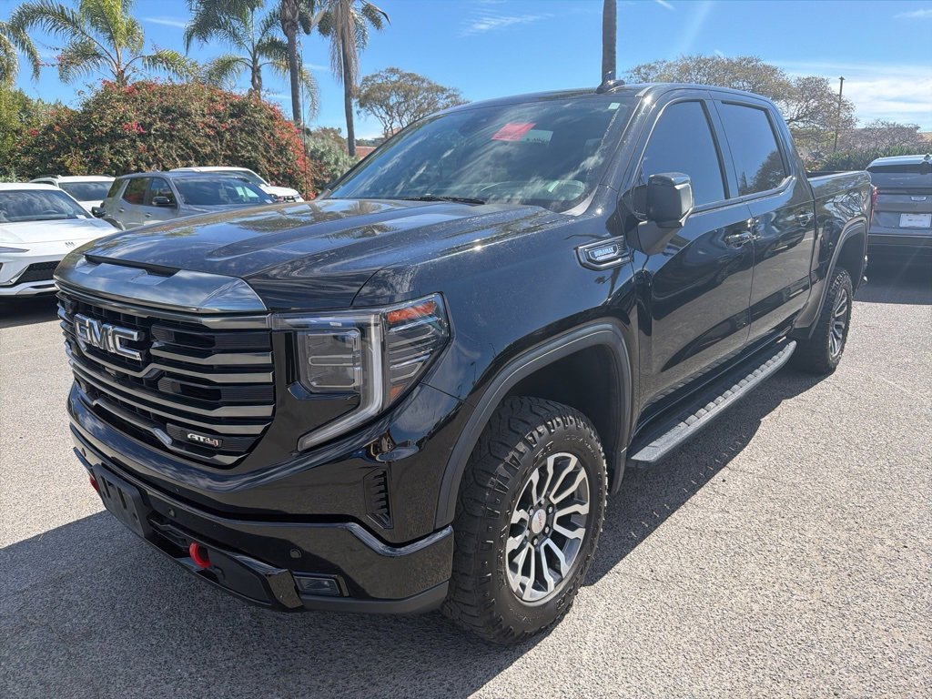 2023 GMC Sierra 1500 AT4 Crew Cab 4WD