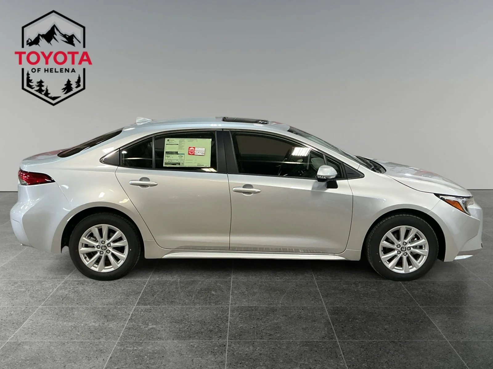 2026 Toyota Corolla XLE - Photo 6