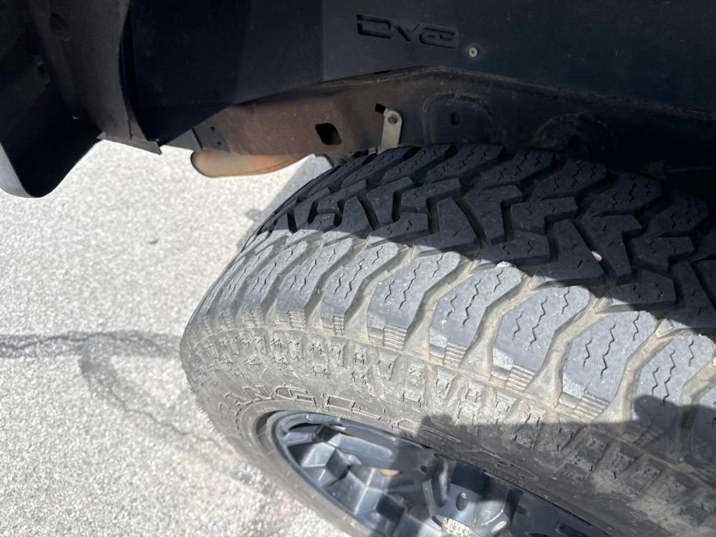 Used 2010 Gray Jeep Unlimited Sport image 10