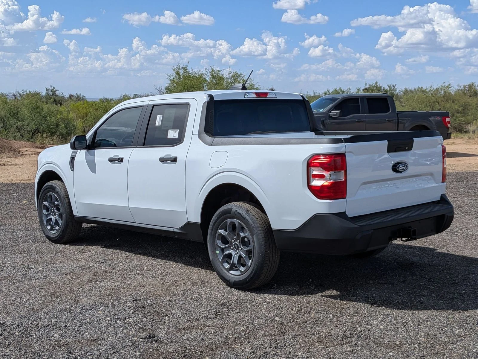 New 2026 Oxford White Ford XLT image 8